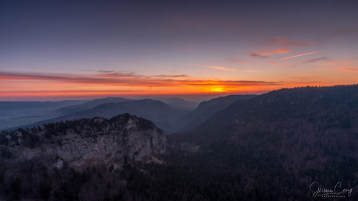 Crépuscule au Creux du Van